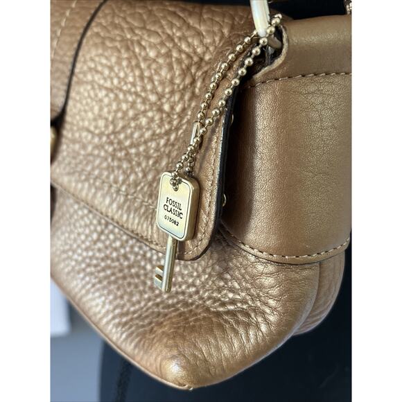 Fossil Tan/Gold Pebbled Leather Handbag Bag Purse #75082 Key Charm Classic READ - Picture 3 of 16